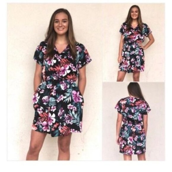 NWT Bobeau Aniyah Black and Floral Print Women's Dress Size Medium - Picture 1 of 13